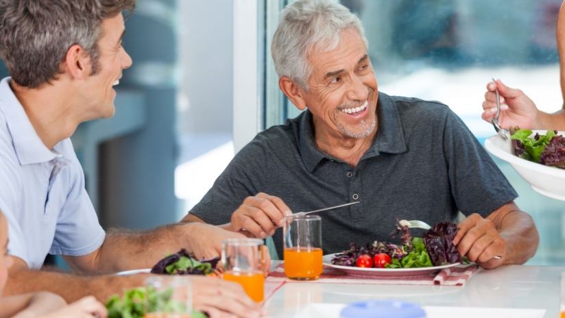 Ecco cosa mangiare dopo i 60 anni